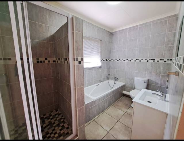 3 BEDROOM APARTMENT TO LET IN SUNSET PARK